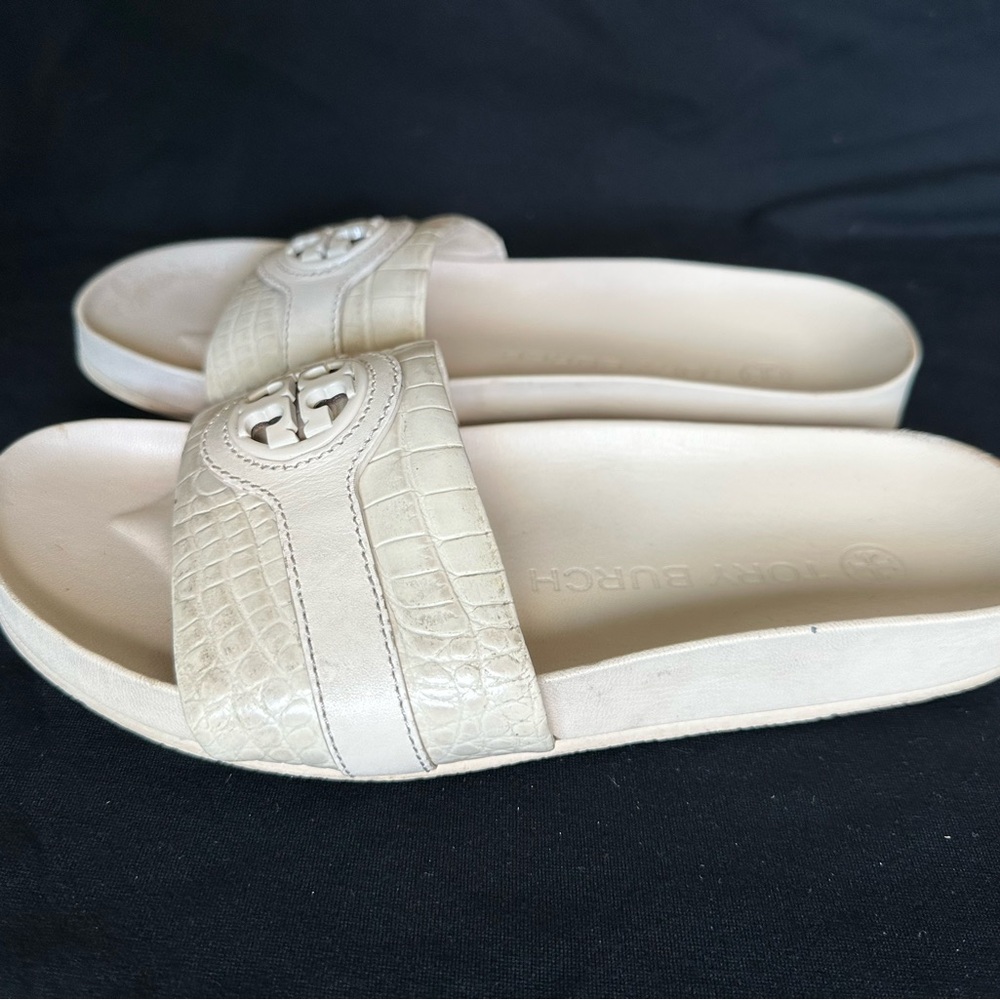 Tory Burch Carson Women's Beige Croc-Embossed Slide Sandals size 9 - Picture 3 of 16